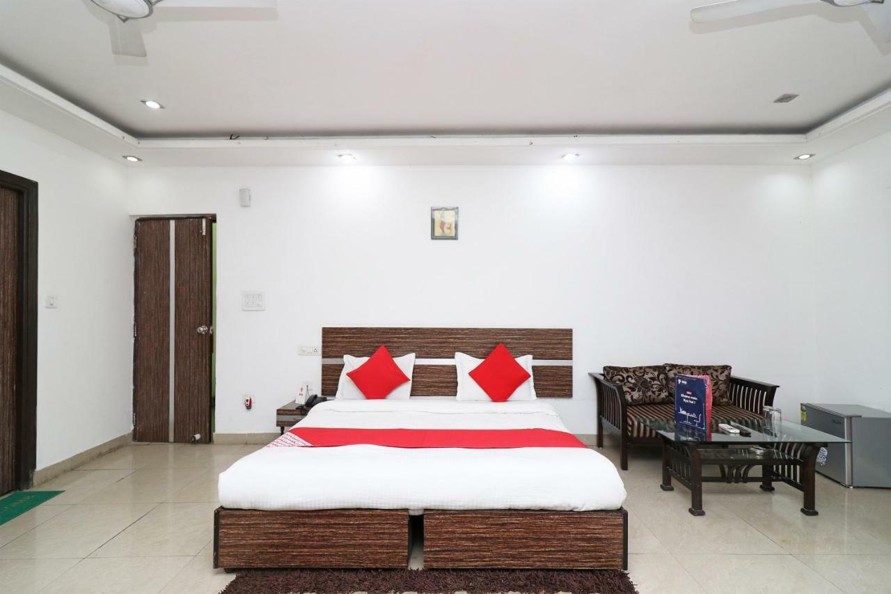 Oyo 10257 Hotel Lotus Park Gurgaon Ngoại thất bức ảnh
