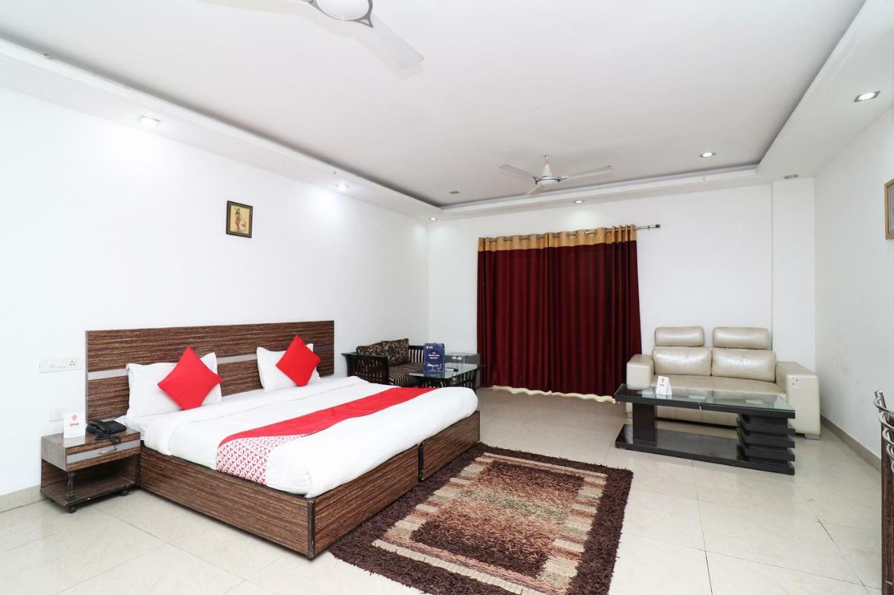 Oyo 10257 Hotel Lotus Park Gurgaon Ngoại thất bức ảnh