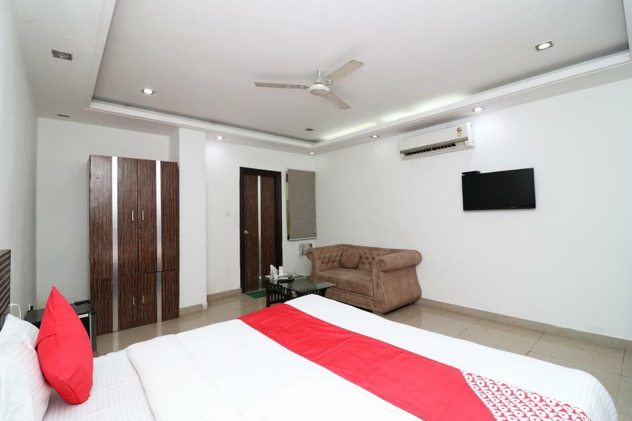 Oyo 10257 Hotel Lotus Park Gurgaon Ngoại thất bức ảnh